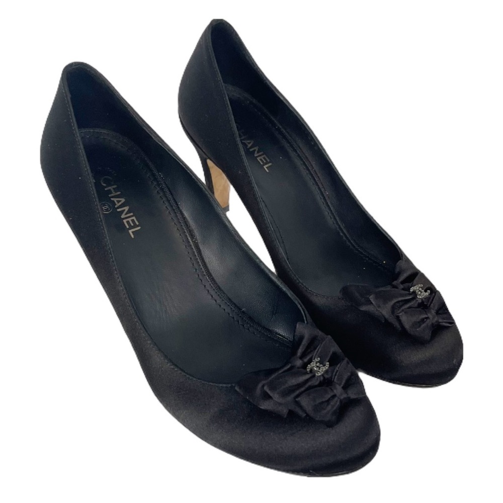 CHANEL Black Satin Bow Mid Heel Pump - Picture 9 of 16